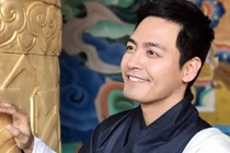 Bị ném đá vì “cảm ơn Covid-19“, MC Phan Anh tuyên bố “cách ly” Facebook