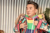 Đàm Vĩnh Hưng chi tiền tỷ sắm hàng hiệu “cưa sừng làm nghé“