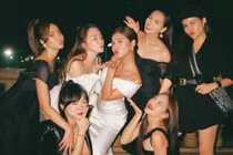 MC Vũ Thu Hoài tung ảnh tiệc cưới, hai bạn thân chiếm trọn spotlight 