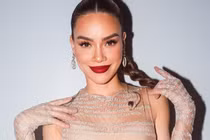 Hồ Ngọc Hà diện áo nude thu hút mọi ánh nhìn