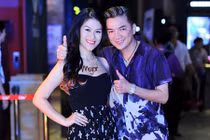 “Cha con” Đàm Vĩnh Hưng hội ngộ, khán giả bấn loạn