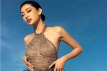 Lương Thùy Linh sở hữu bộ sưu tập đầm xuyên thấu trong suốt