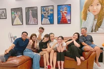 MC Hoàng Oanh sinh con trai đầu lòng cho ông xã người Mỹ 