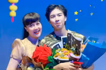 Nghệ sĩ Vân Dung chê con trai diễn non "chả ra cái gì"