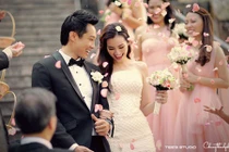 4 váy cưới đính pha lê của cô dâu Trúc Diễm