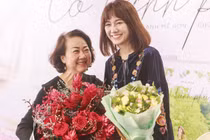 Hari Won sắm quà sang chảnh mừng sinh nhật mẹ chồng 