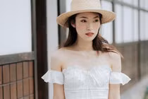 Vẻ cuốn hút của MC Khánh Vy dẫn Đường lên đỉnh Olympia