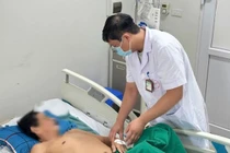 5 người nhiễm khuẩn sau lũ: Bệnh xoắn khuẩn vàng da nguy hiểm sao?