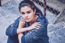 Selena Gomez trầm cảm 5 năm, vì sao không thể dứt?