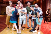 Lý Nhã Kỳ đi dép tông chỉ đạo tổng duyệt show khủng