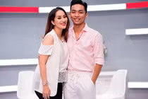 Khánh Thi khóc kể lại áp lực khi yêu học trò kém 12 tuổi