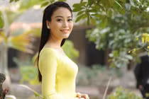 Sao mai Huyền Trang mang "Ca dao em và tôi" đến BHYT