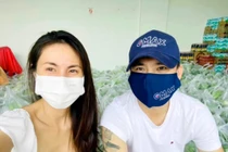 Công Vinh - Thủy Tiên bán rau 1 tỷ 1 bó, mùa dịch giảm giá "sốc"