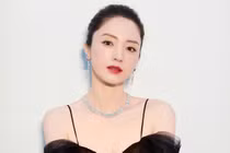 "Điêu Thuyền" Đổng Tuyền hẹn hò đại gia có vợ bị đánh ghen?