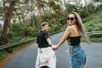 Khoảnh khắc yêu đương nồng nhiệt của MC Ngọc Trang và Lin Jay