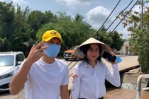 Thủy Tiên quyên góp được 12 tỷ, đang lắp đặt máy lọc giúp dân miền Tây