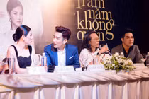 Hoài Linh giả gái làm vợ Quang Hà trong liveshow tiền tỷ