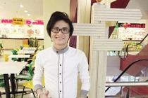 Bất ngờ diện mạo ca sĩ có phổi bị hủy hoại 95%