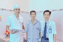 Tự tiêm thuốc giảm đau, người đàn ông sốc phản vệ suýt tử vong