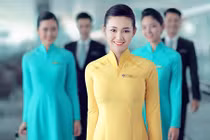 Vẻ đẹp tiếp viên Vietnam Airlines xinh đẹp trong đồng phục mới