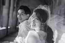 Đông Nhi công bố thiệp cưới, lộ ngày lên xe hoa cùng Ông Cao Thắng