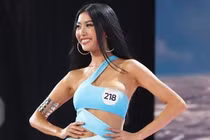 BTC Hoa hậu Hoàn vũ VN lên tiếng về sự cố Thúy Vân lộ ngực 