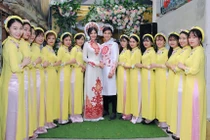 Ngắm ảnh đám hỏi của Chúng Huyền Thanh và hôn phu ở Hải Phòng