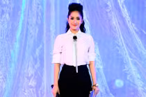 Sao Việt “ăn gian tuổi” nhờ thời trang