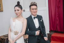 Giữa ồn ào vụ treo thưởng, Đàm Vĩnh Hưng đi hát quyên tiền cho trẻ em nghèo