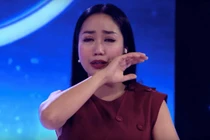 Ốc Thanh Vân bật khóc vì nhớ lại cú sốc mất cha