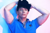 Vua “nổ” Nathan Lee trình diễn thời trang