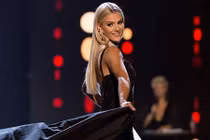 Nhan sắc cô gái cao 1,65 m đăng quang Hoa hậu Mỹ 2018