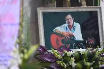 Lễ tang nhạc sĩ Vinh Sử tại nhà riêng