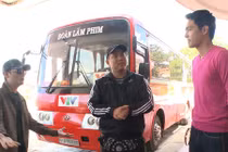 Hoàng Bách dọa đập máy quay vì mâu thuẫn với Minh Khang