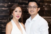 Hoa hậu Thu Hoài được tình trẻ 8X hộ tống đi sự kiện 