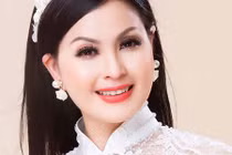 Yến Vy đẹp mặn mà sau 10 năm rời khỏi showbiz Việt