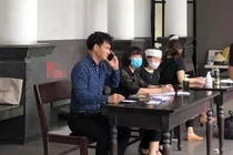 Xuân Bắc tới viếng tang lễ mẹ chồng Việt Hương