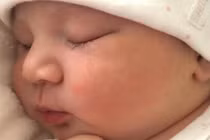 Con gái mang 5 dòng máu xinh như thiên thần của Chung Thục Quyên 