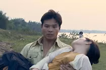 Trước “Thương nhớ ở ai”, áo yếm lên phim thế nào?