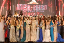 Huyền My không đến chúc mừng tân hoa hậu hóa ra vì điều này