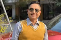 Nghệ sĩ Chí Trung phong độ ở tuổi 60