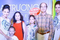 Thanh Vân Hugo thân thiết bố mẹ chồng cũ