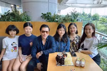 Trần Bảo Sơn hội ngộ mẹ vợ cũ ngày sinh nhật con gái