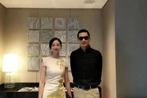 "Phúc Nhĩ Khang" Châu Kiệt bị tung bằng chứng hẹn hò ở tuổi 52