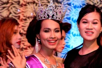 Cận nhan sắc mỹ miều của Hoa hậu chuyển giới Việt Nam 