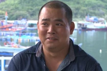 Minh Khang toát mồ hôi với nhiệm vụ trông trẻ