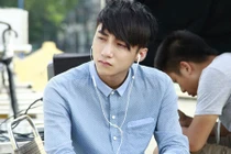 Sơn Tùng MTP bị công ty quản lý cũ kiện ra tòa