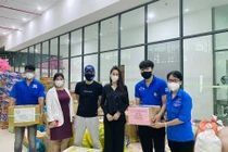 Bị tố nhận vơ 100 tấn gạo tiếp tế TP.HCM, Thủy Tiên nói gì?