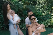 Ảnh đời thường đẹp như bìa tạp chí của gia đình Hồ Ngọc Hà