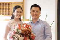 Lộ ảnh Hoa hậu Ngọc Hân bí mật làm lễ dạm ngõ?